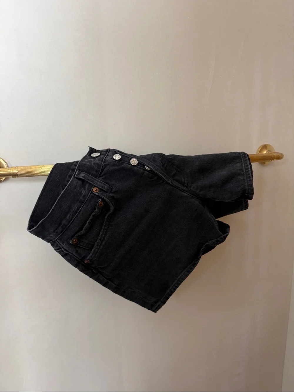 Agolde Parker Long Short in Black - Size 26
